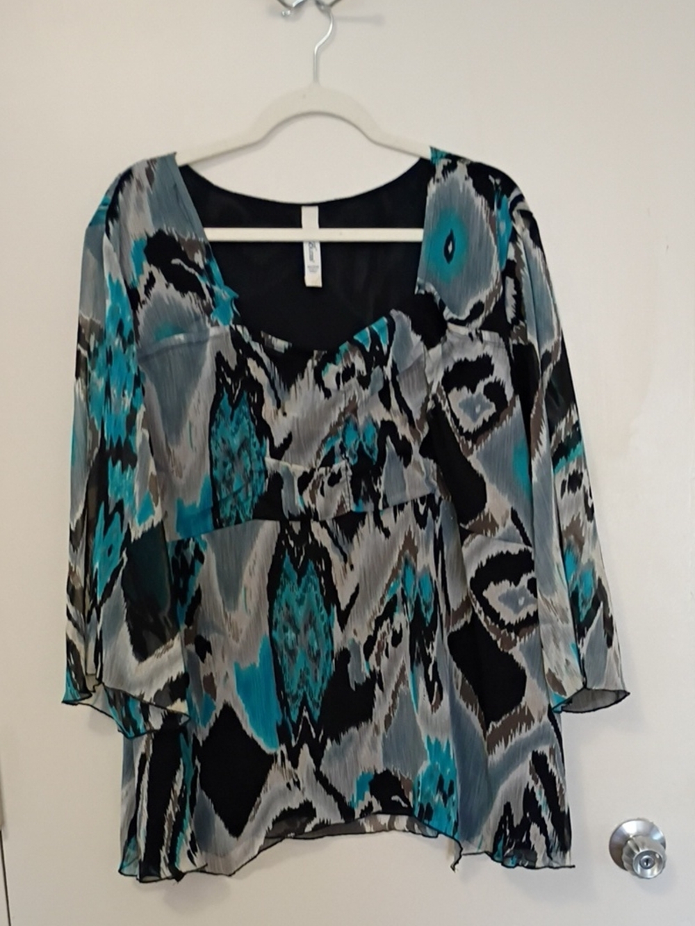 L.A. Blues Sheer Teal, Black & Gray Patterned Tunic